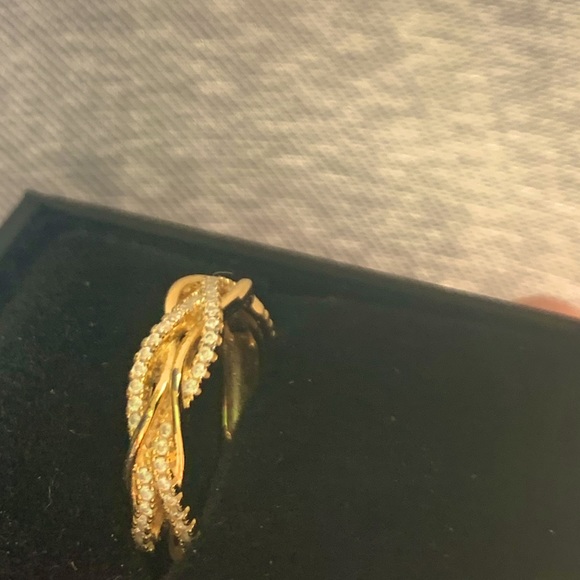 10K gold ring - Picture 5 of 7